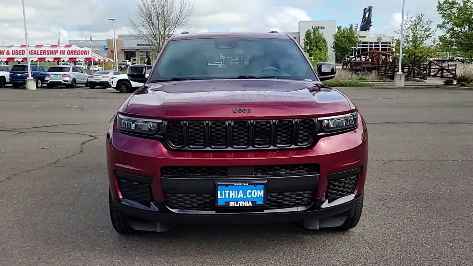 Thumbnail: 2023 Jeep Grand Cherokee - 3