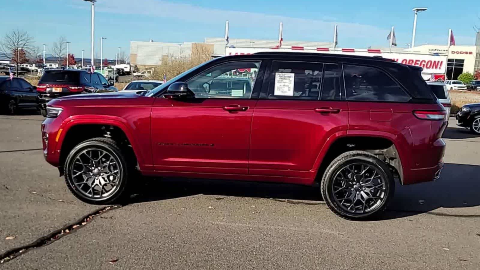 Thumbnail: 2025 Jeep Grand Cherokee - 5