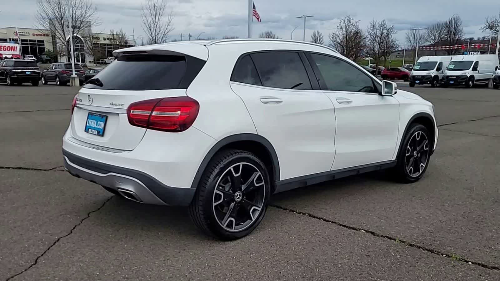 Thumbnail: 2019 Mercedes-Benz GLA - 8