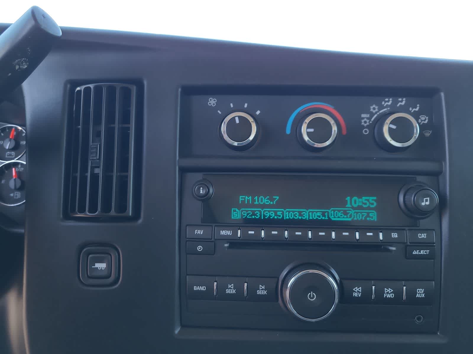 Thumbnail: 2019 Chevrolet Express - 22