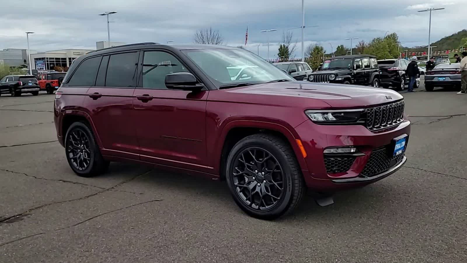 Thumbnail: 2025 Jeep Grand Cherokee - 2