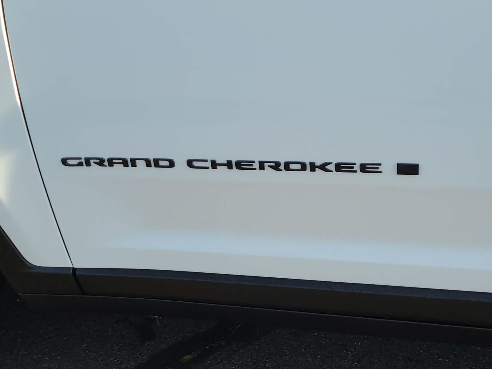 Thumbnail: 2026 Jeep Grand Cherokee - 15