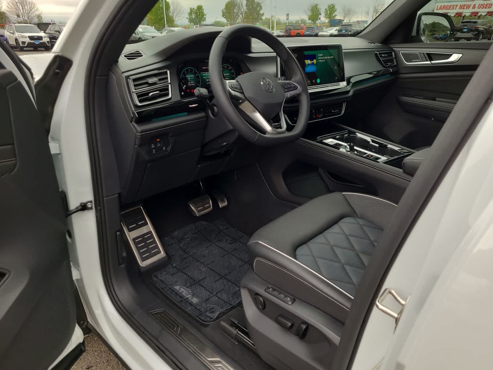 Thumbnail: 2025 Volkswagen Atlas - 10