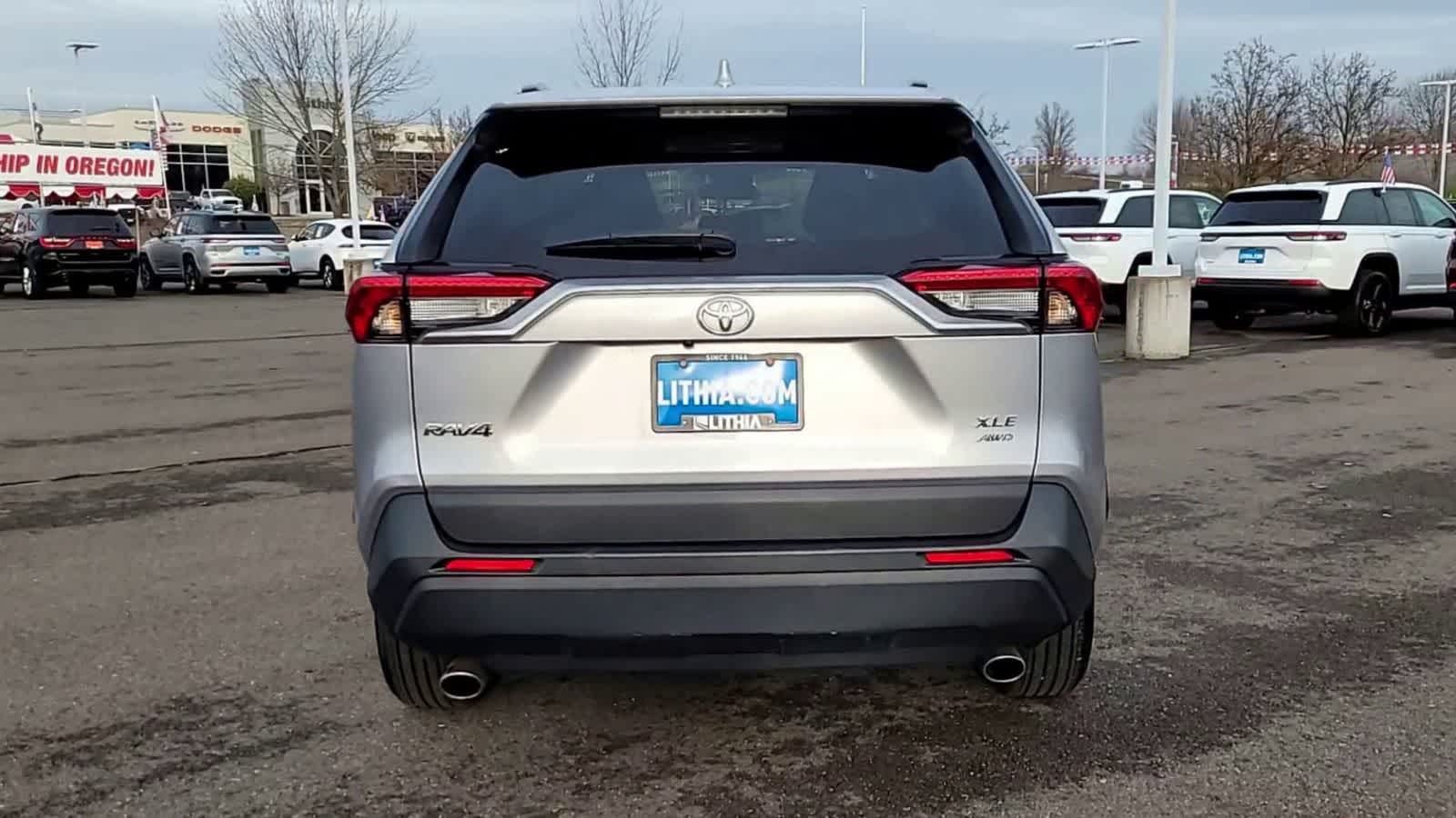 Thumbnail: 2024 Toyota RAV4 - 7