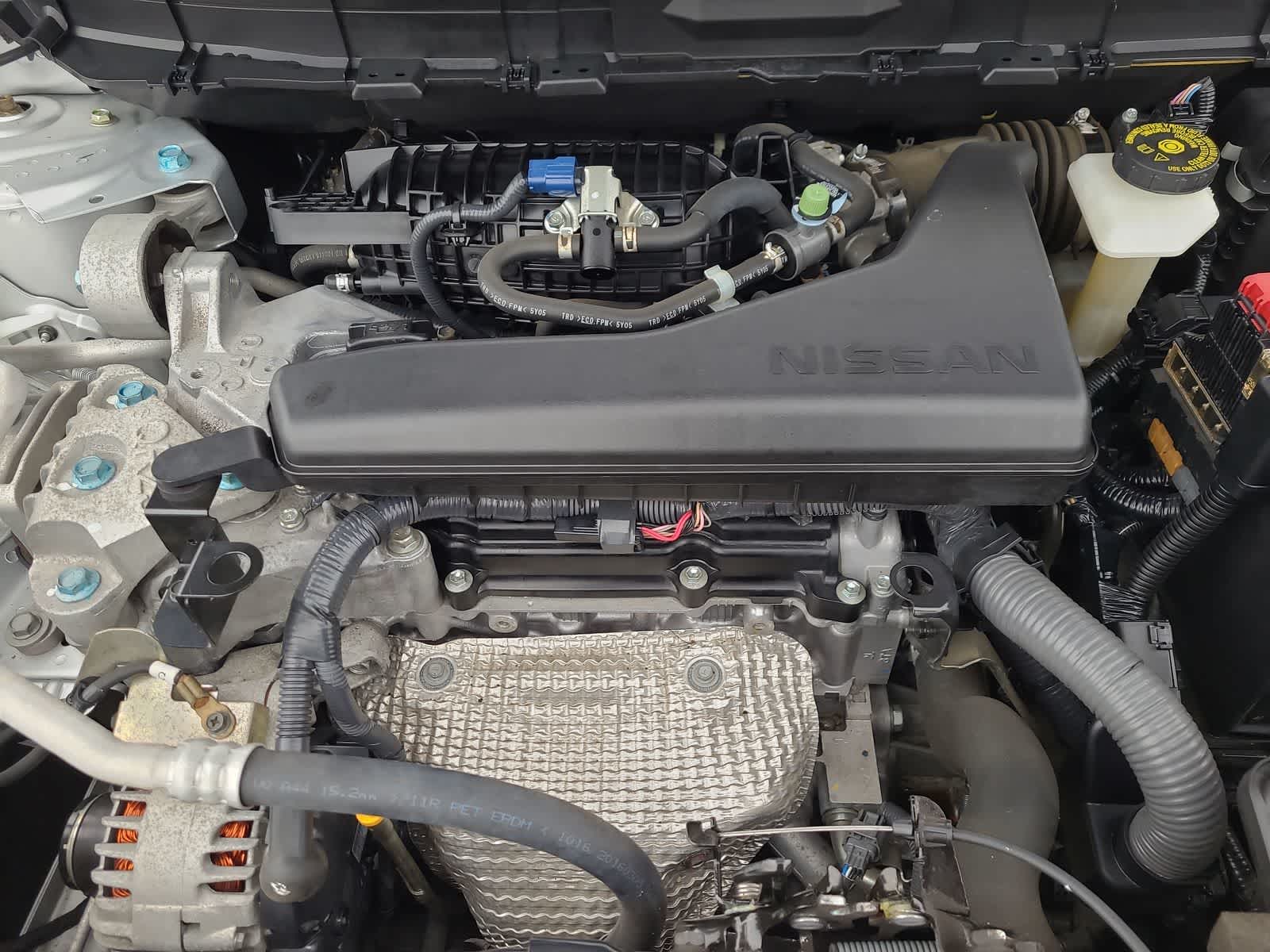 Thumbnail: 2016 Nissan Rogue - 17