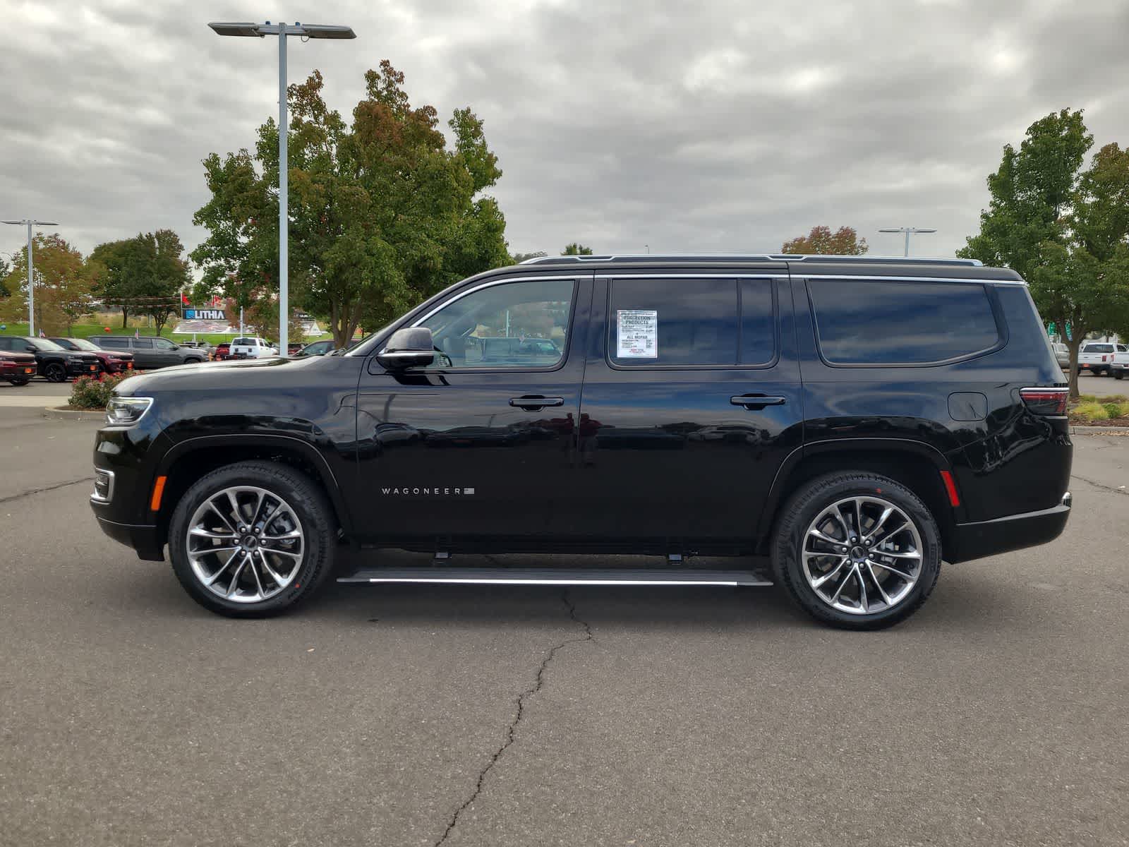 Thumbnail: 2025 Jeep Wagoneer - 11