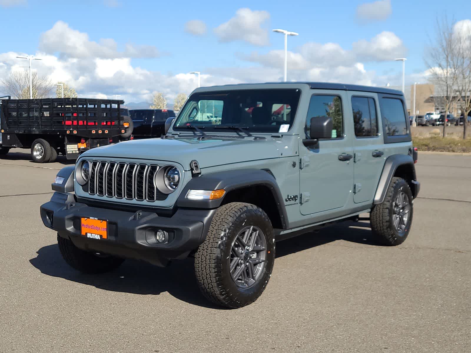 2025 Jeep Wrangler Sport S -
                  Medford, OR