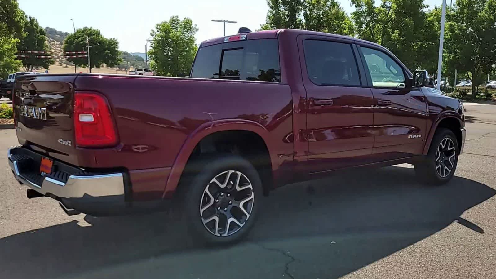 Thumbnail: 2025 RAM 1500 - 8