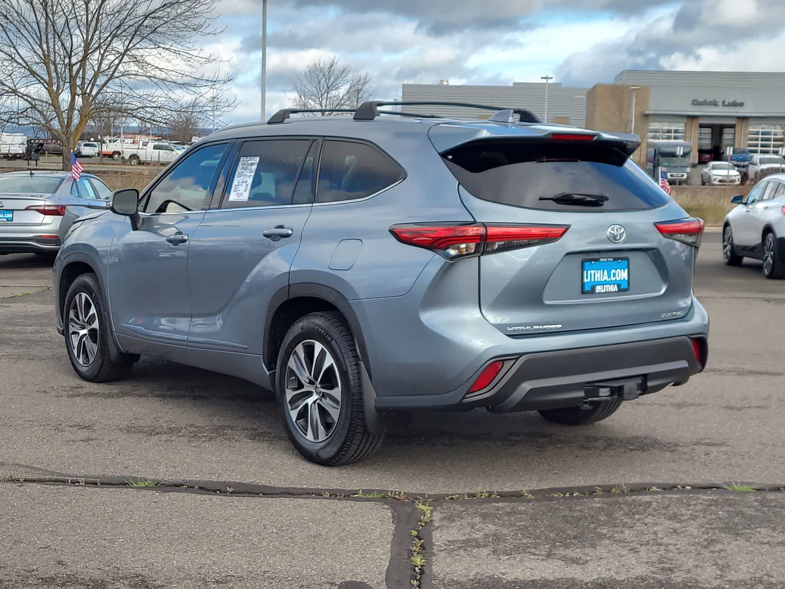 Thumbnail: 2022 Toyota Highlander - 12