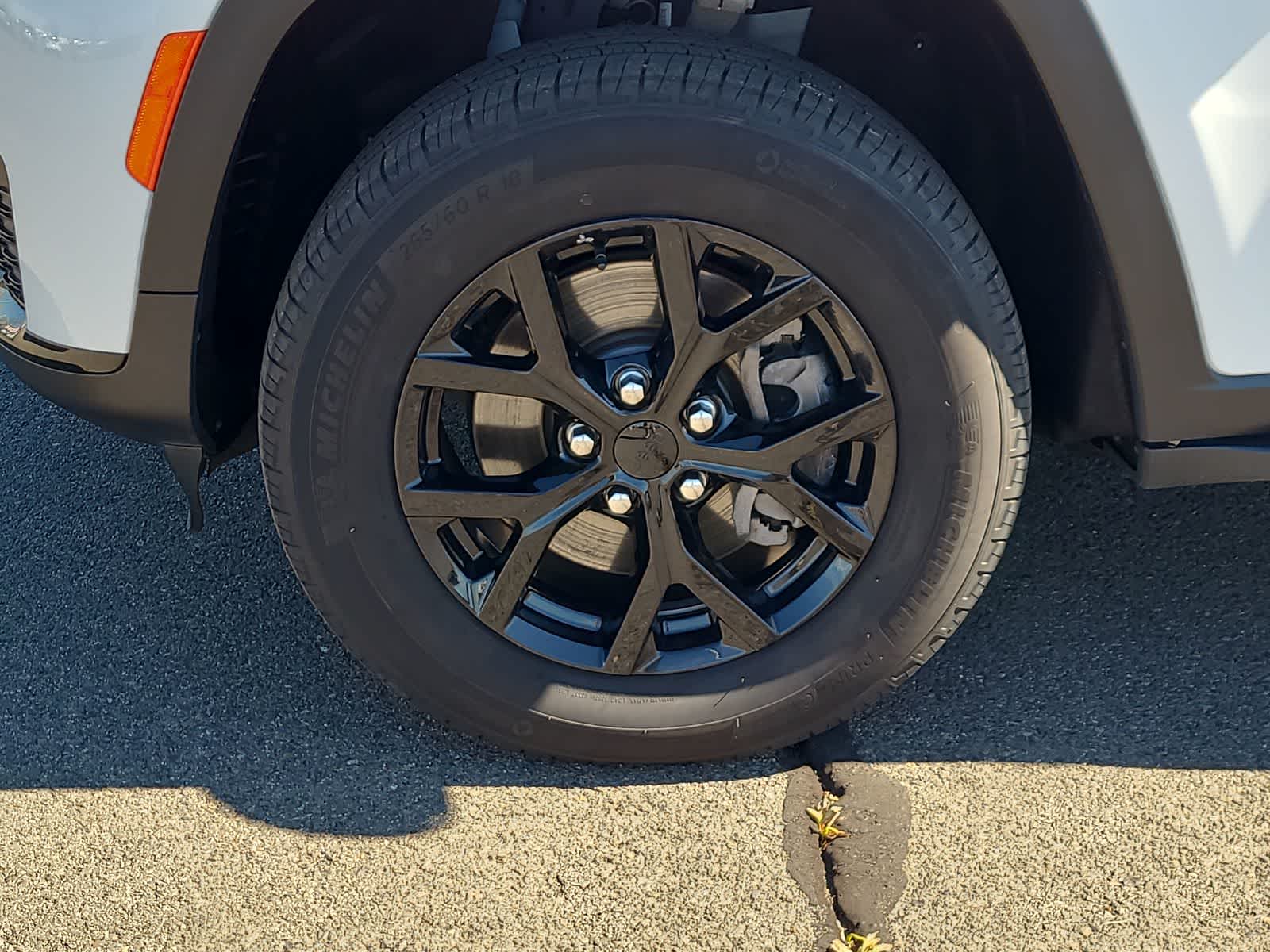 Thumbnail: 2024 Jeep Grand Cherokee L - 16