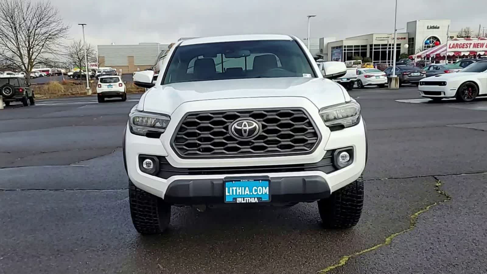 Thumbnail: 2020 Toyota Tacoma - 3