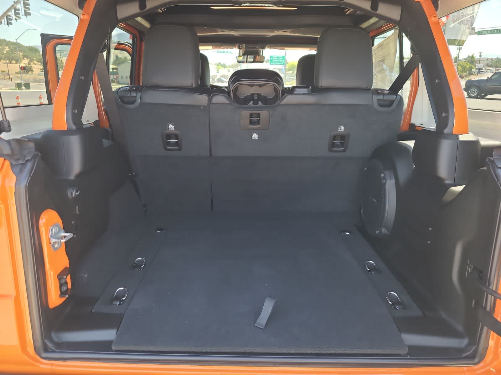 Thumbnail: 2025 Jeep Wrangler - 27