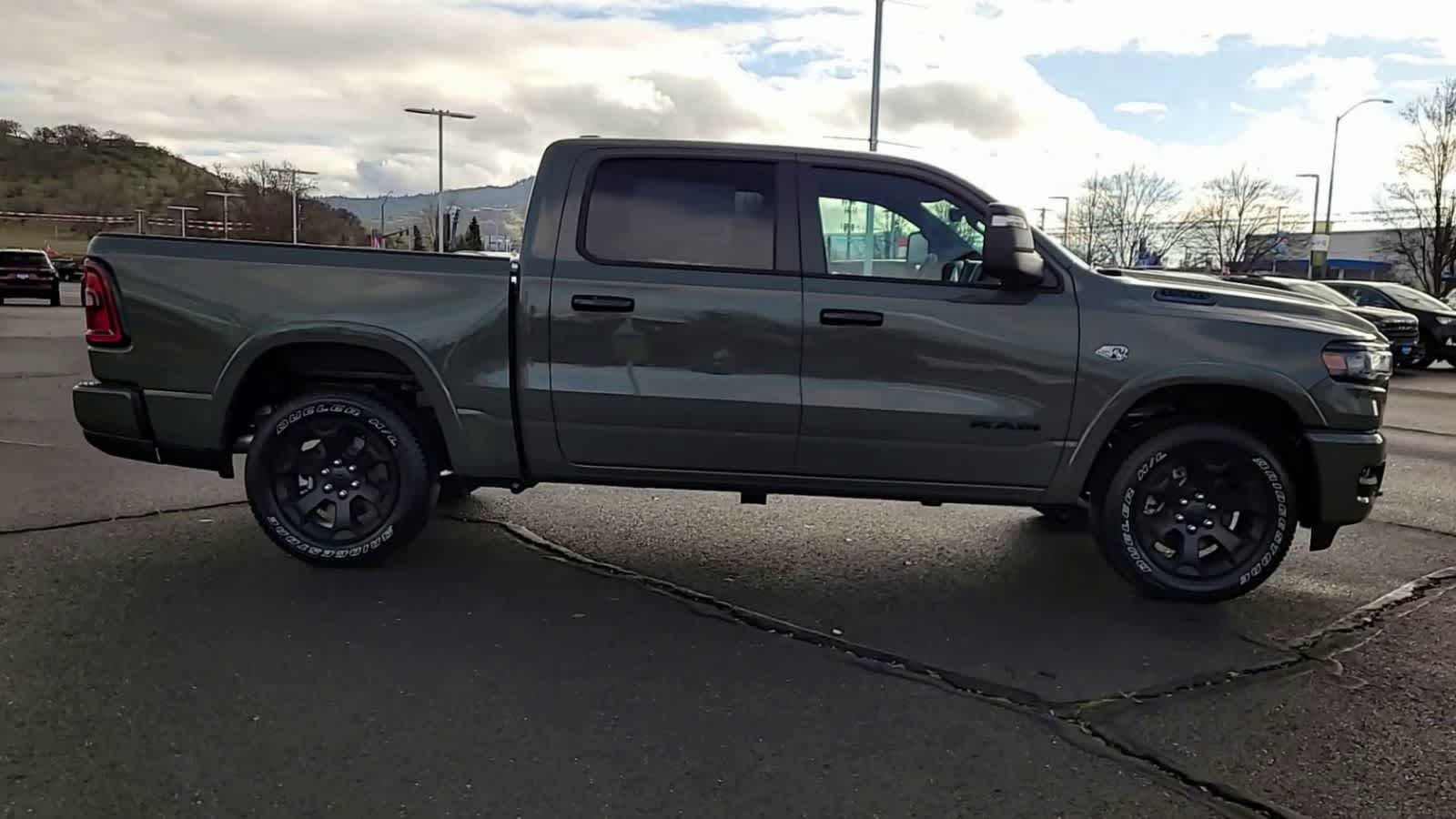 Thumbnail: 2026 RAM 1500 - 9