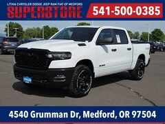 2026 Ram 1500 WARLOCK CREW CAB 4X4 5'7 BOX Pickup Medford, OR