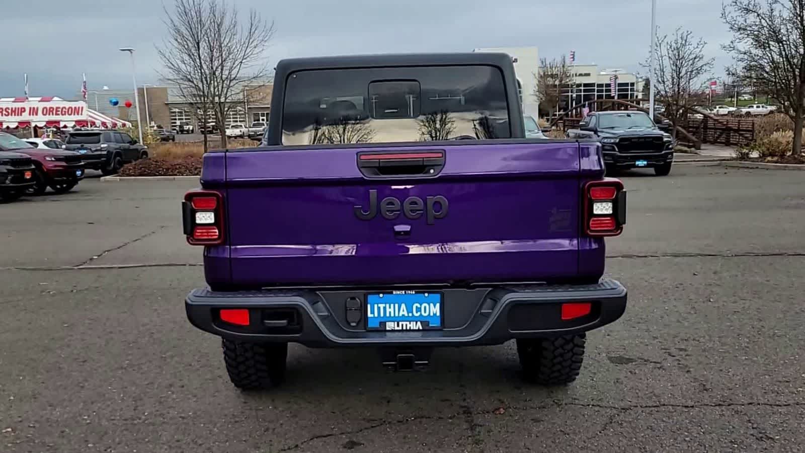 Thumbnail: 2026 Jeep Gladiator - 7