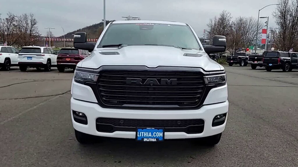 New 2026 Ram 1500 LARAMIE CREW CAB 4X4 5'7 BOX Pickup