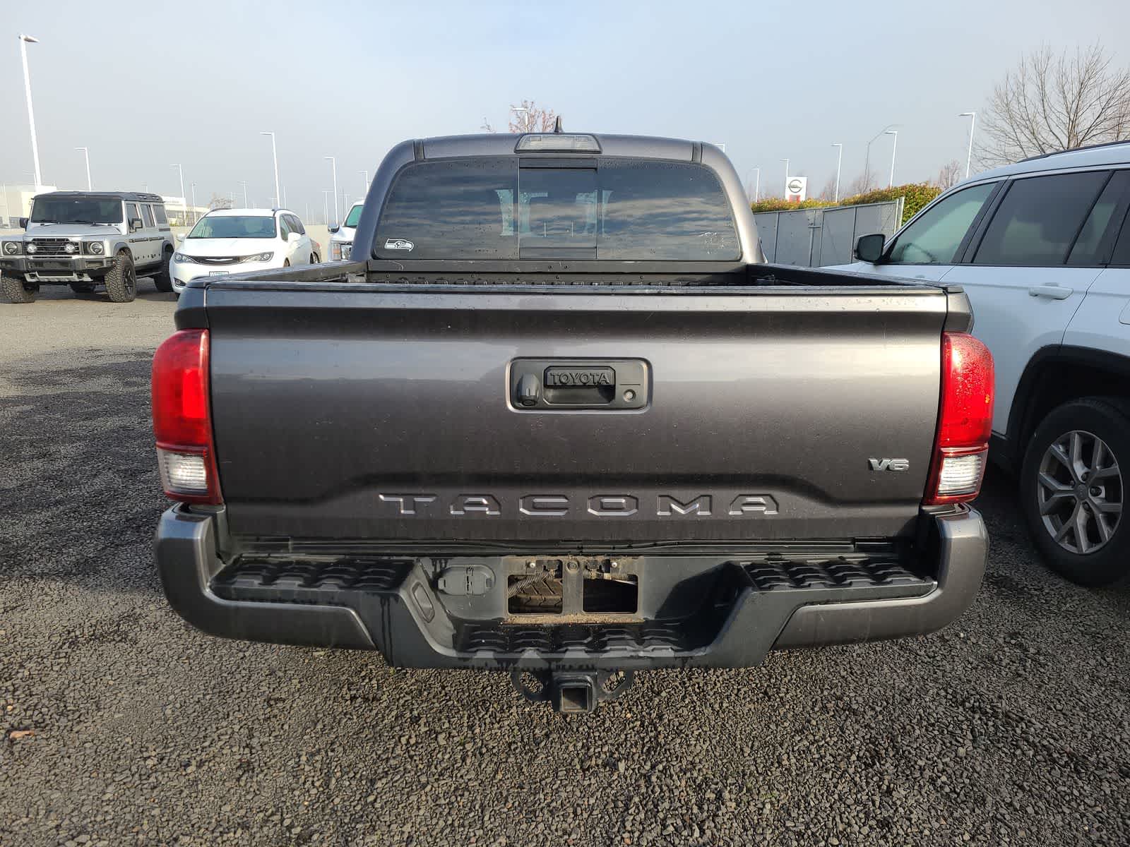 Thumbnail: 2018 Toyota Tacoma - 4