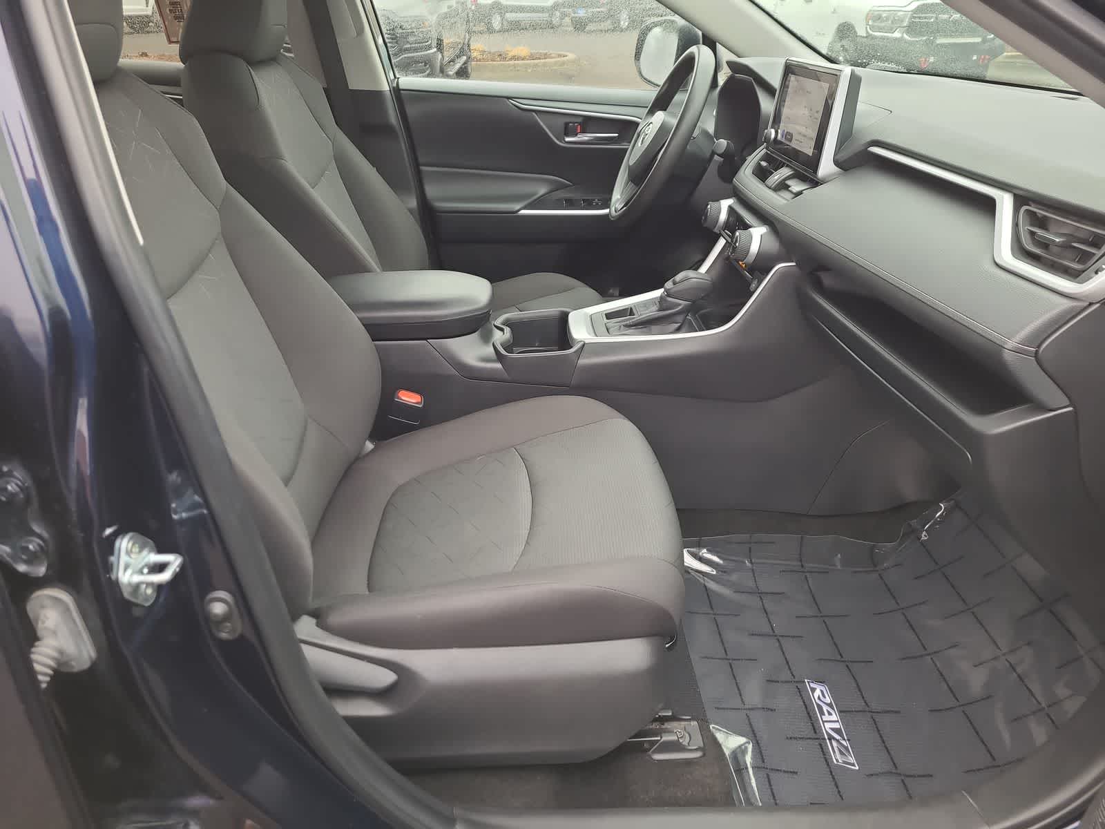 Thumbnail: 2024 Toyota RAV4 - 22