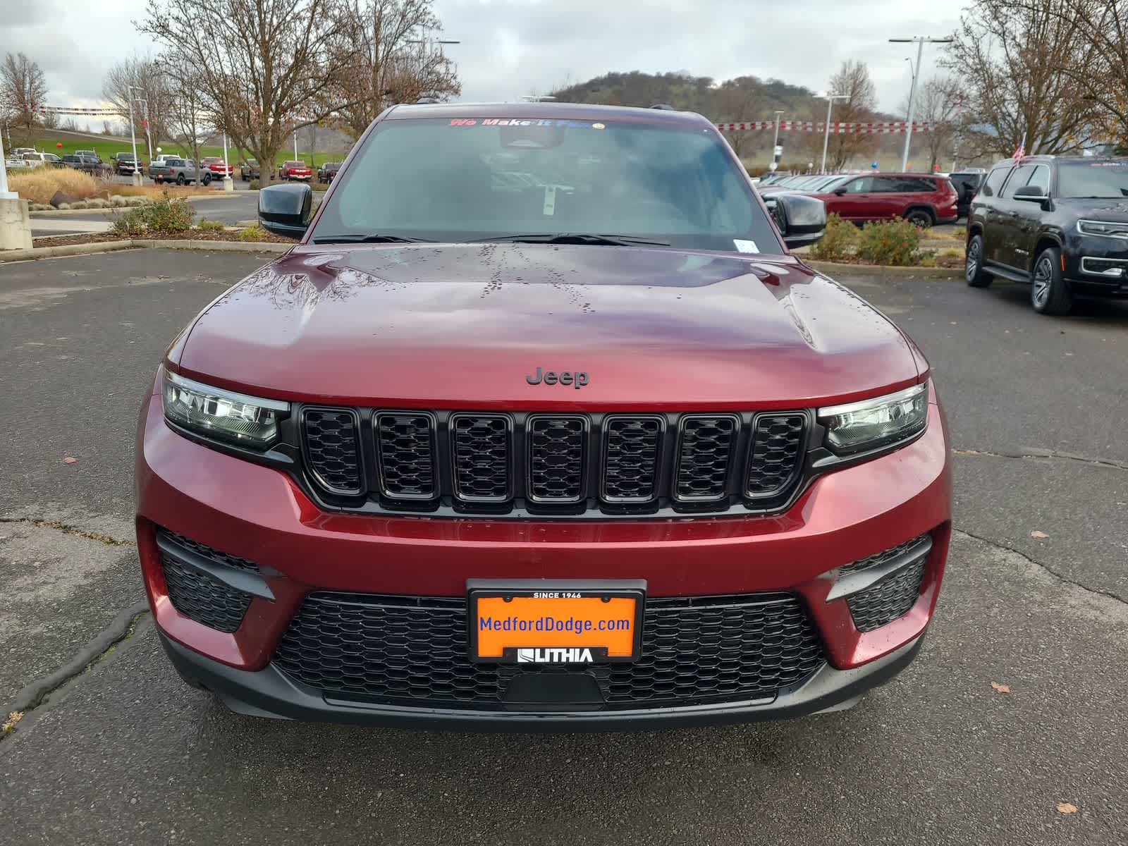 Thumbnail: 2025 Jeep Grand Cherokee - 14