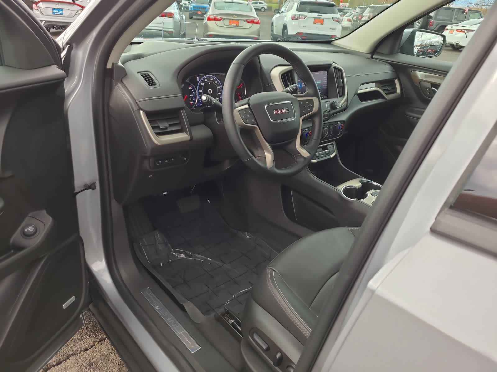 Thumbnail: 2023 GMC Terrain - 10