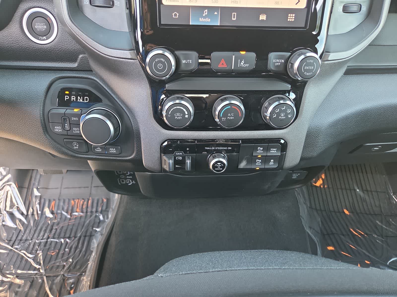 Thumbnail: 2026 RAM 1500 - 25