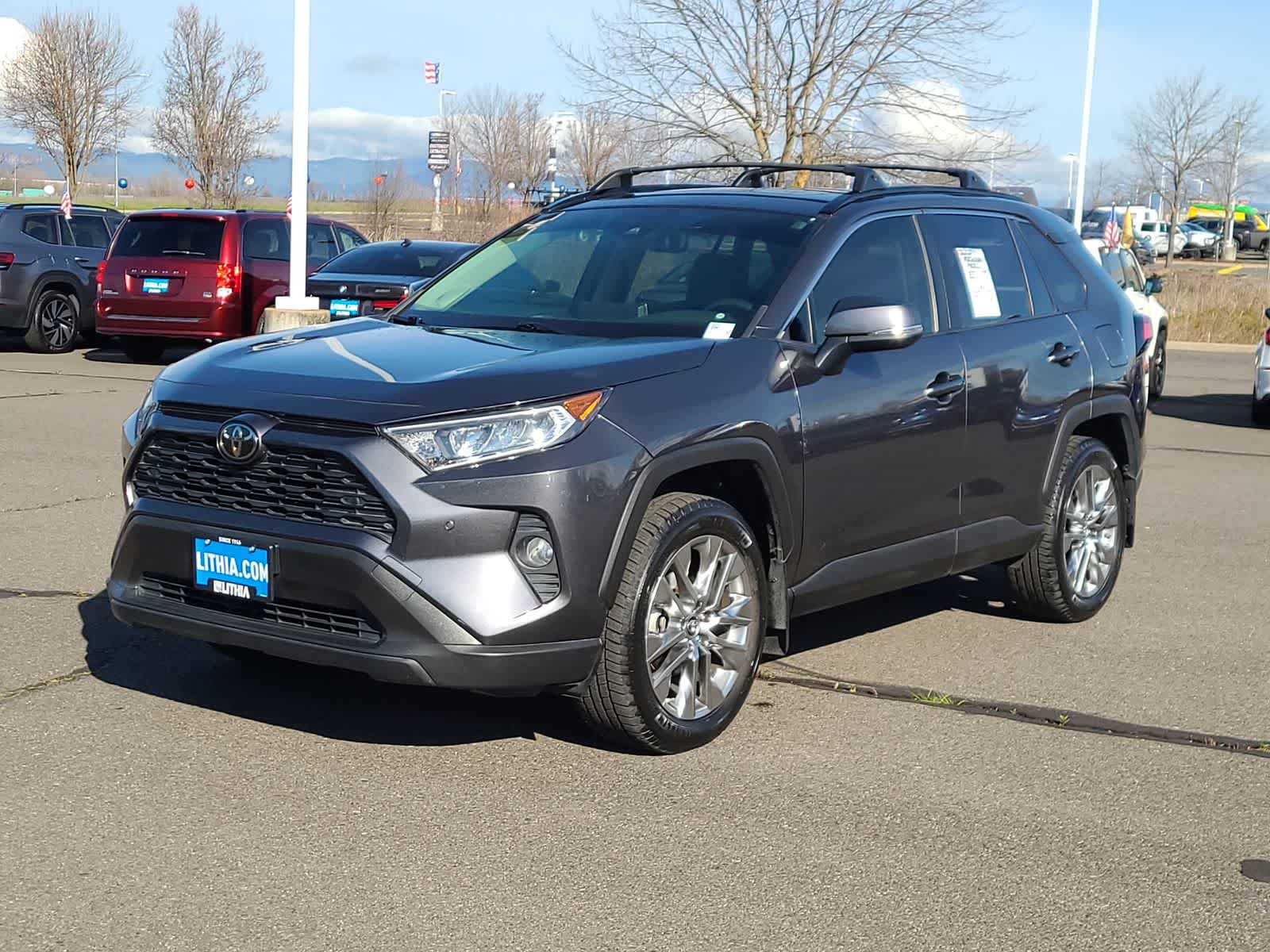 Thumbnail: 2019 Toyota RAV4 - 1