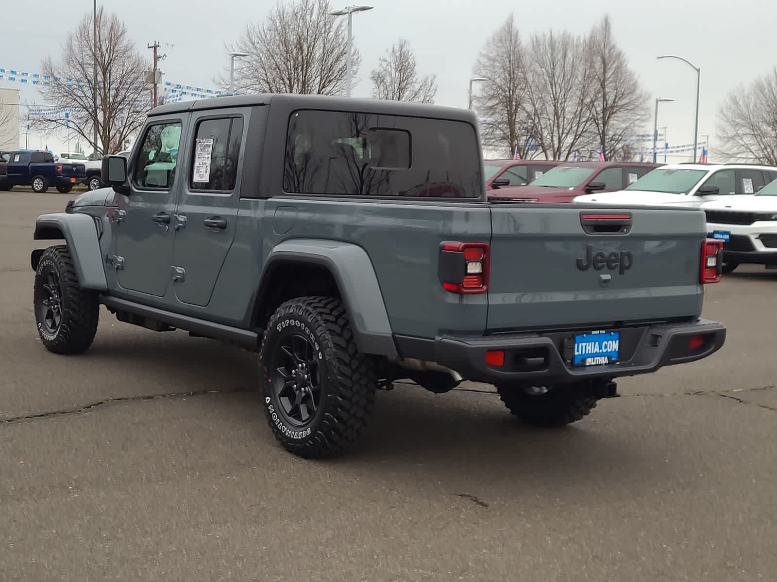 Thumbnail: 2026 Jeep Gladiator - 12