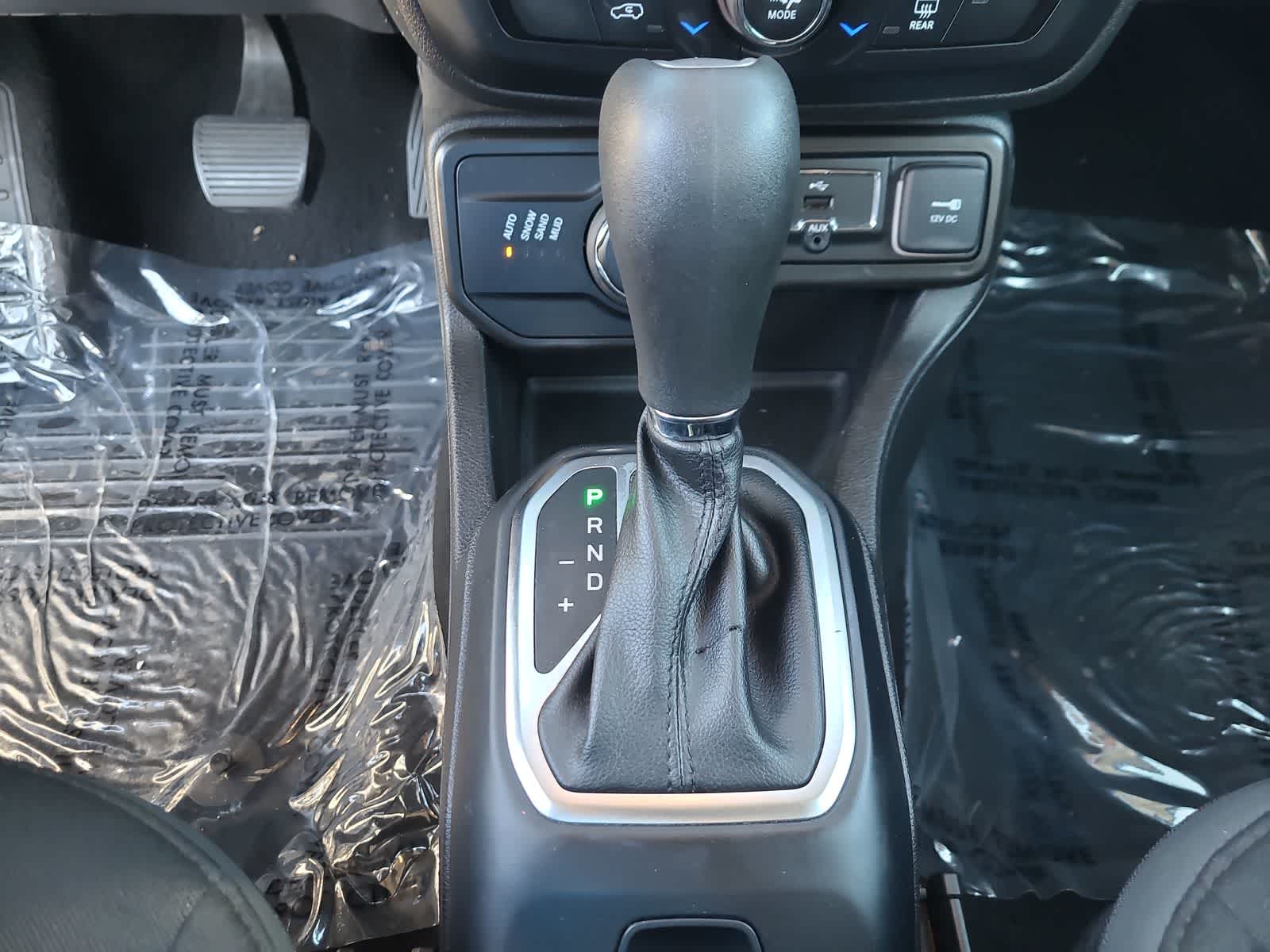 Thumbnail: 2020 Jeep Renegade - 25