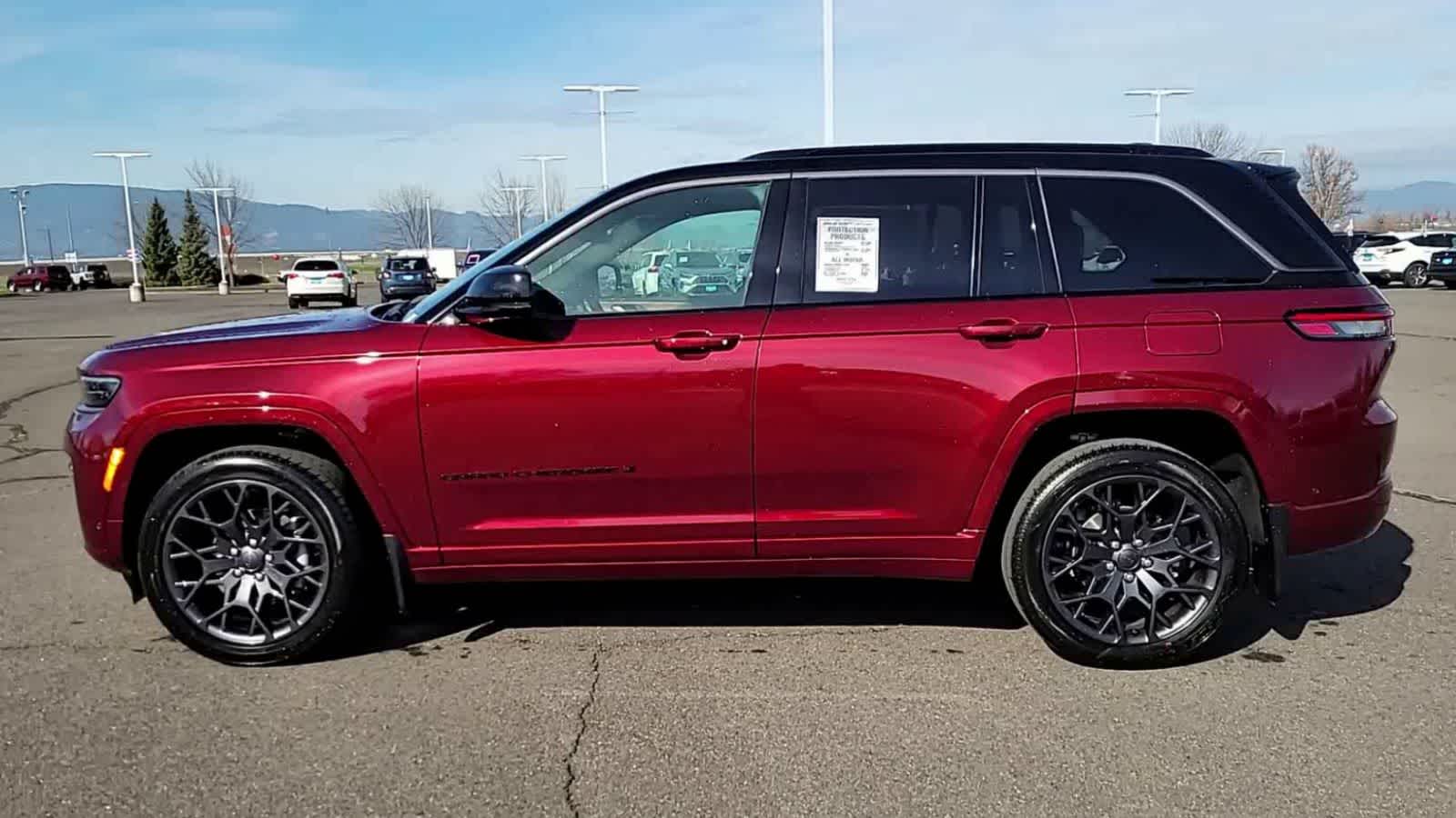 Thumbnail: 2026 Jeep Grand Cherokee - 5