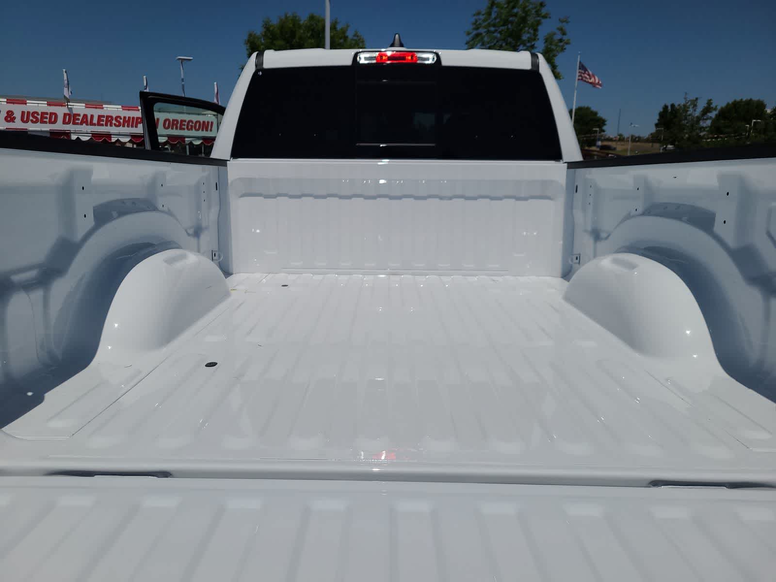 Thumbnail: 2025 RAM 1500 - 27