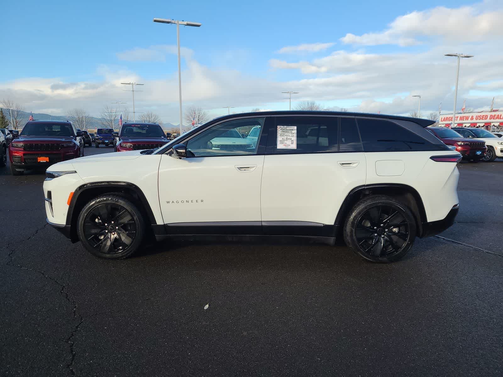 Thumbnail: 2025 Jeep Wagoneer S - 11