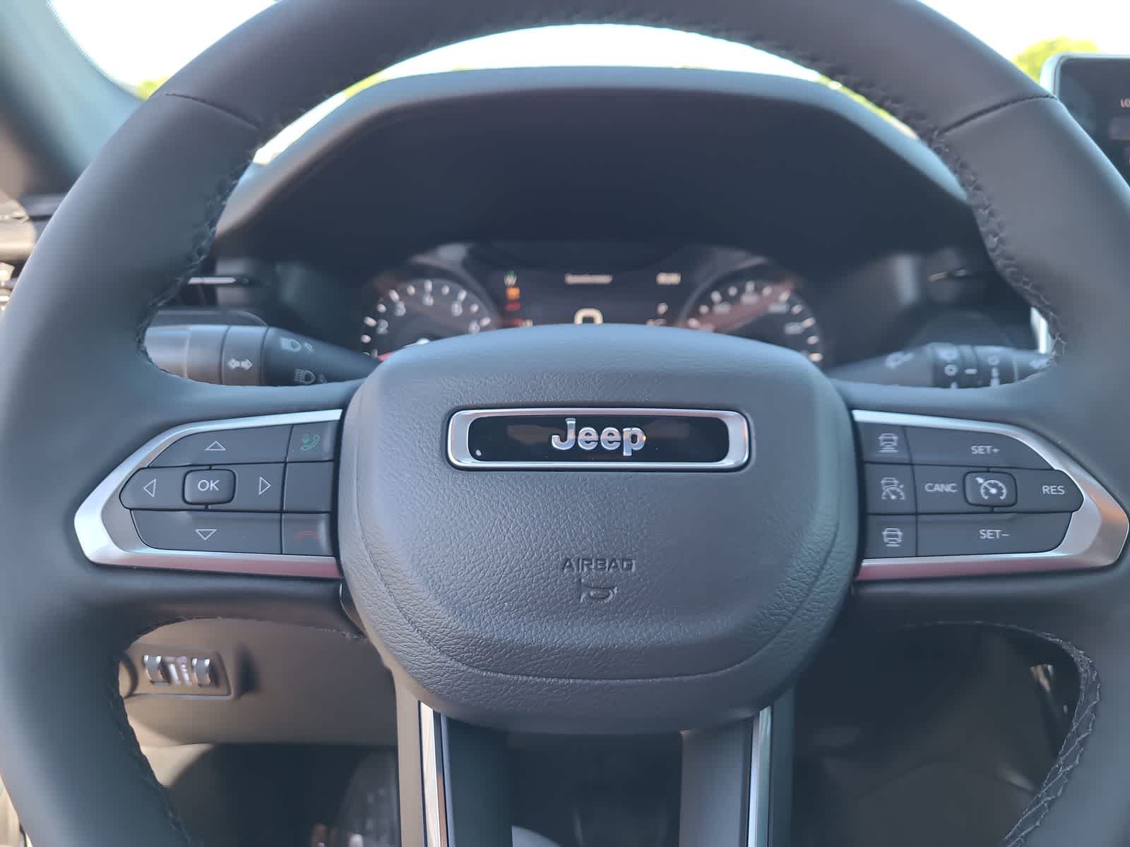 Thumbnail: 2025 Jeep Compass - 23