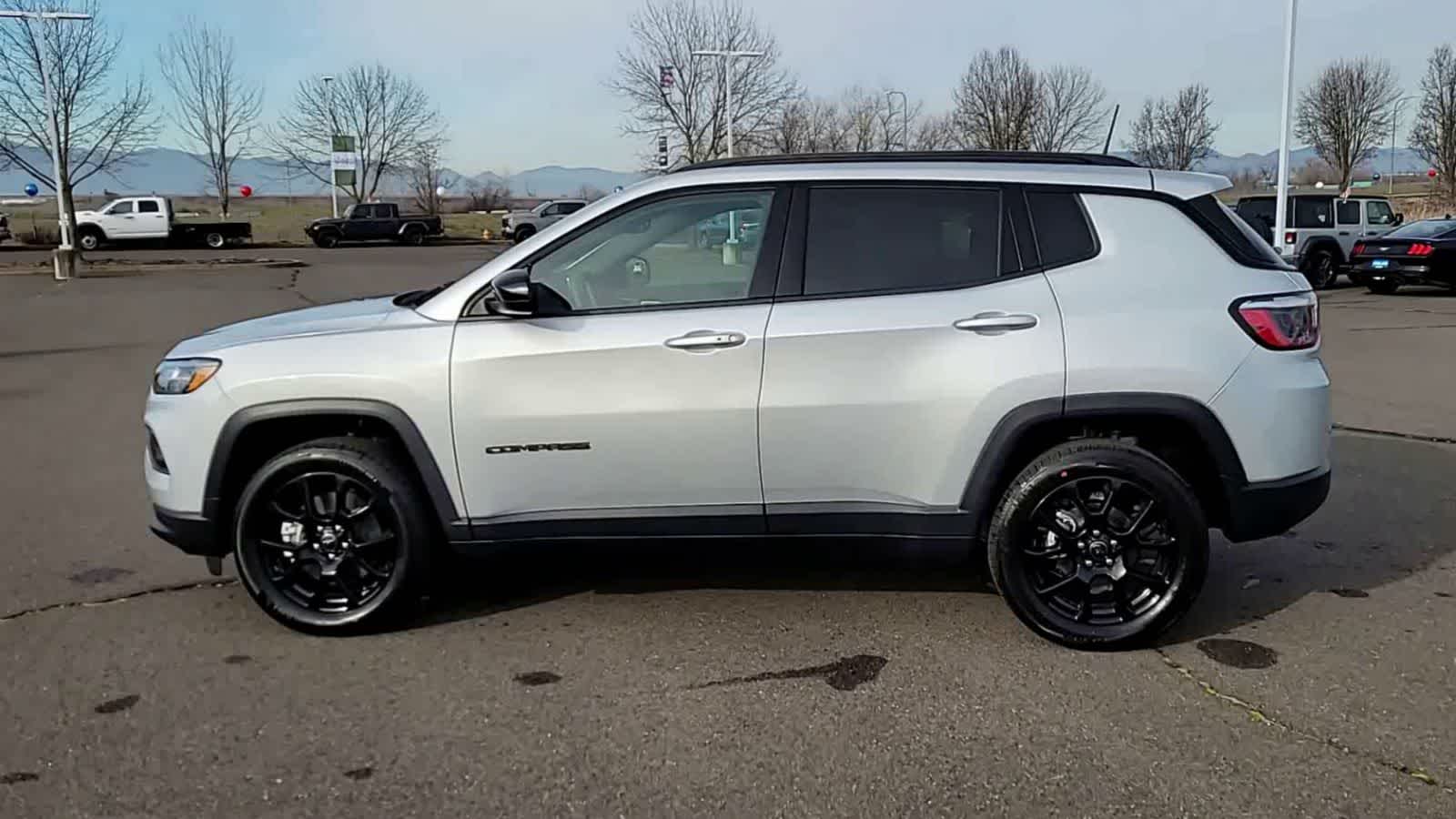 Thumbnail: 2026 Jeep Compass - 5