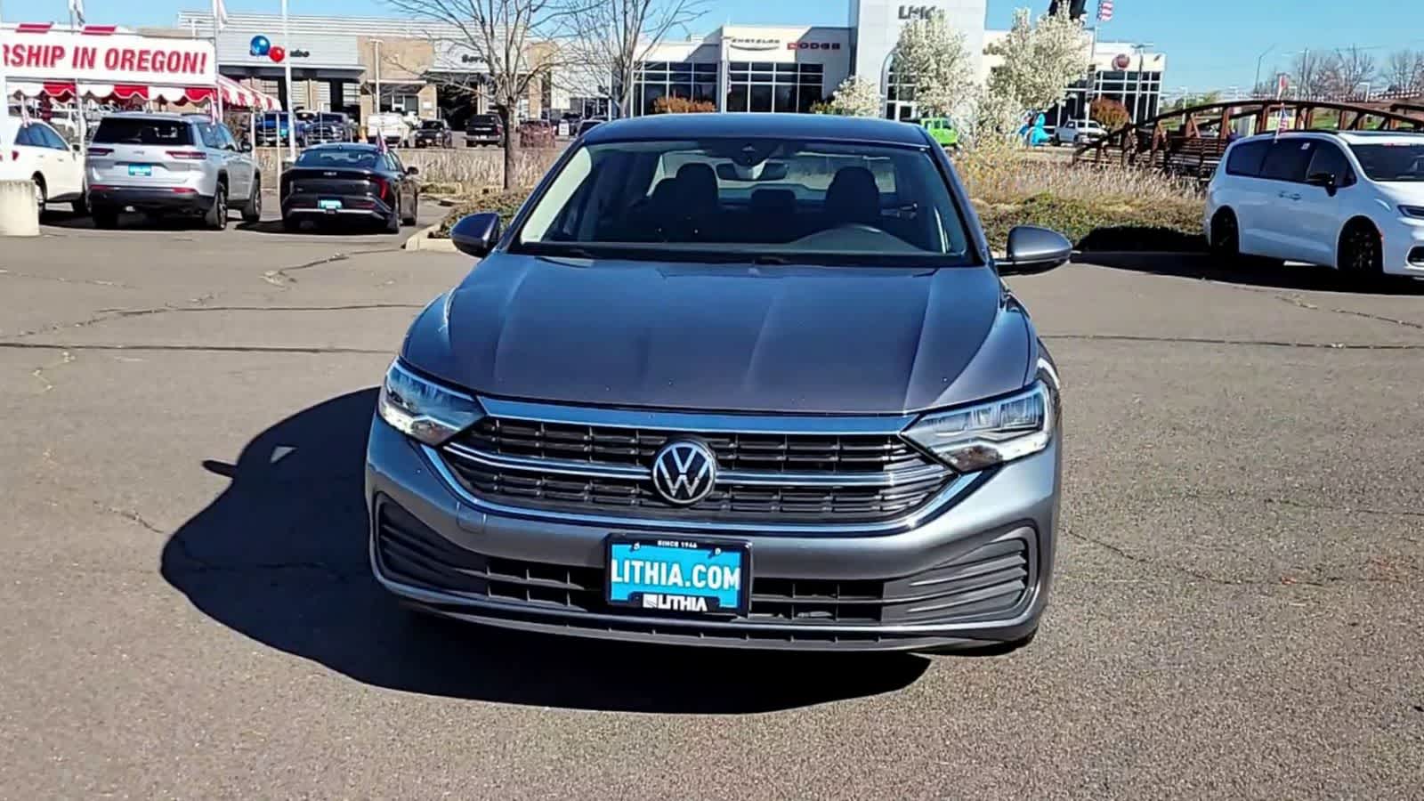 Thumbnail: 2024 Volkswagen Jetta - 3