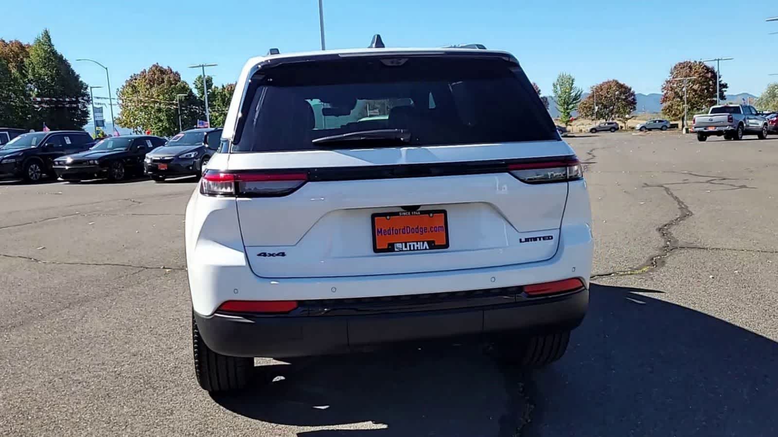 Thumbnail: 2025 Jeep Grand Cherokee - 7