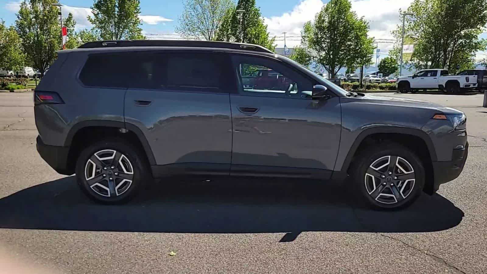 Thumbnail: 2026 Jeep Cherokee - 9