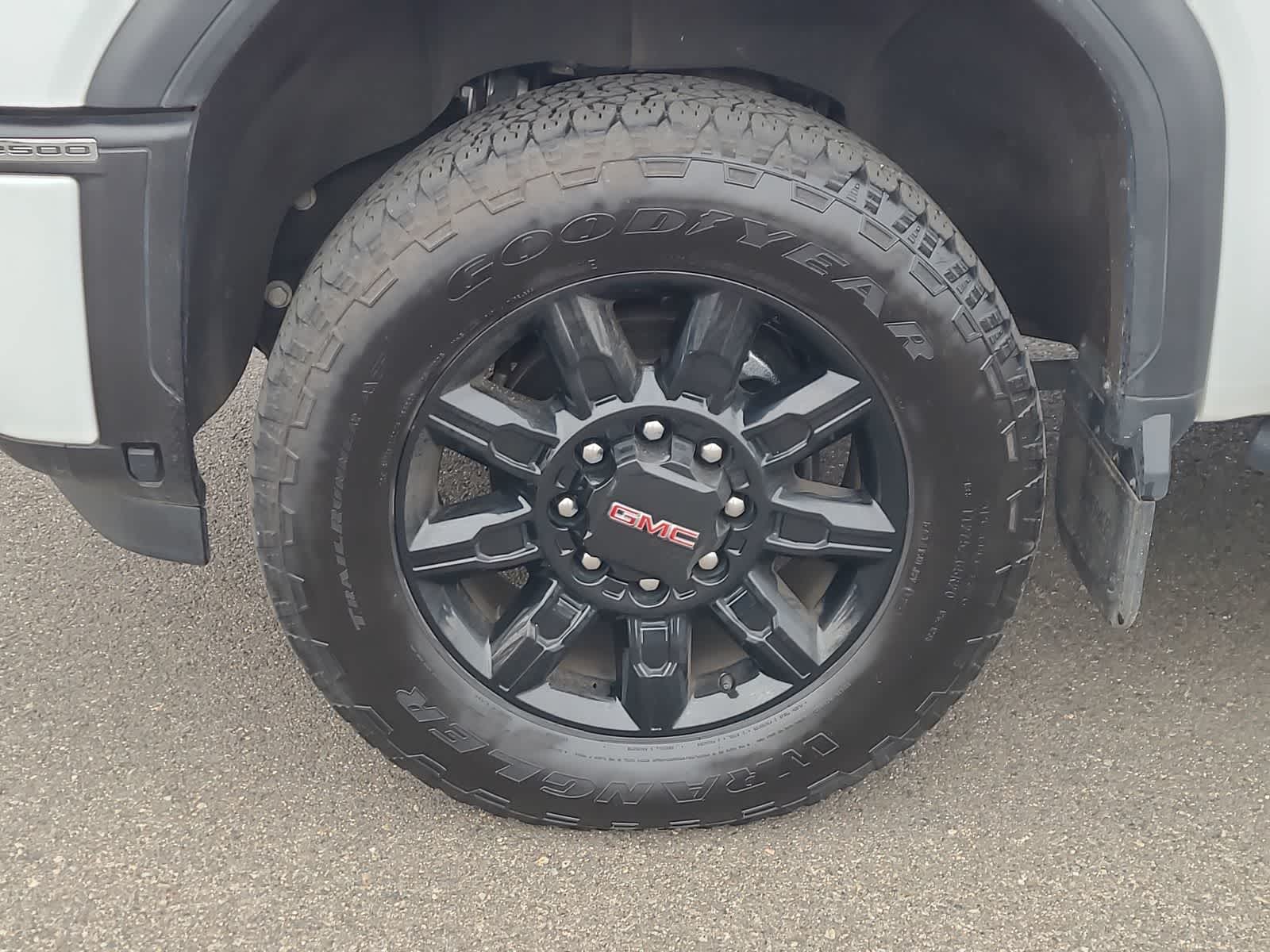 Thumbnail: 2024 GMC Sierra 2500 - 16