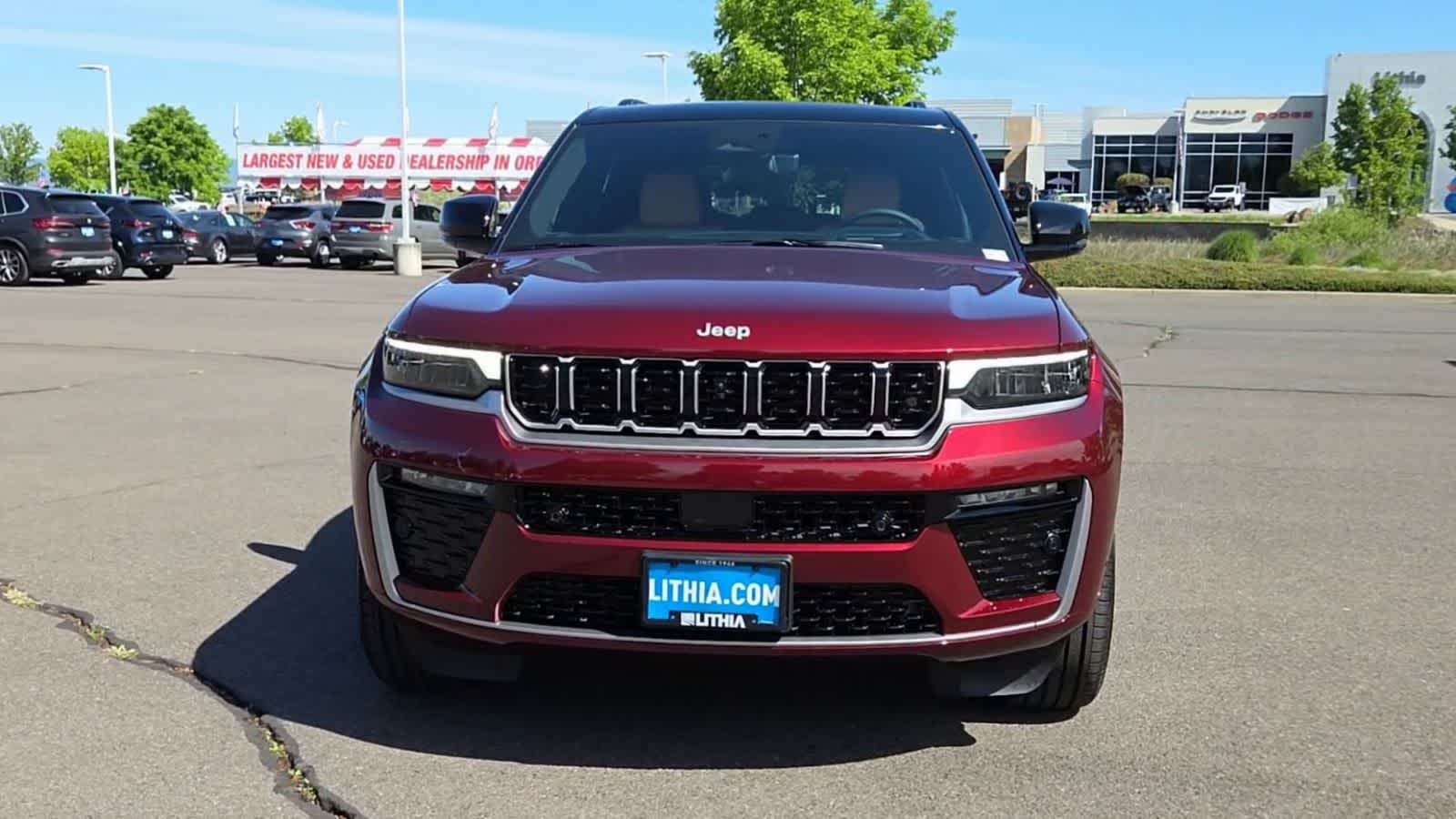 Thumbnail: 2026 Jeep Grand Cherokee - 3