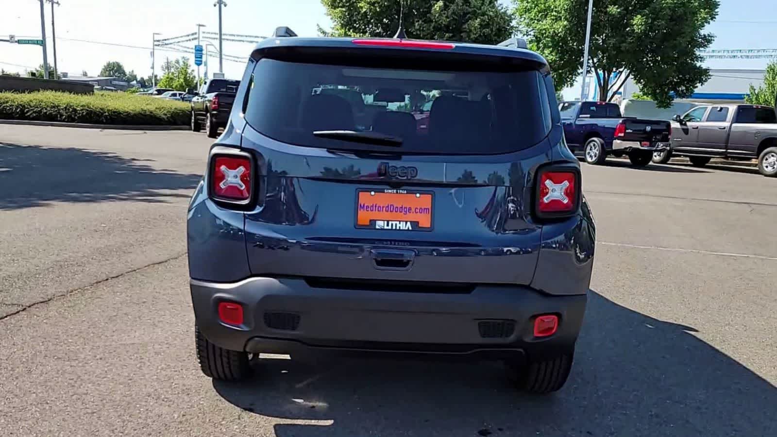 Thumbnail: 2023 Jeep Renegade - 7