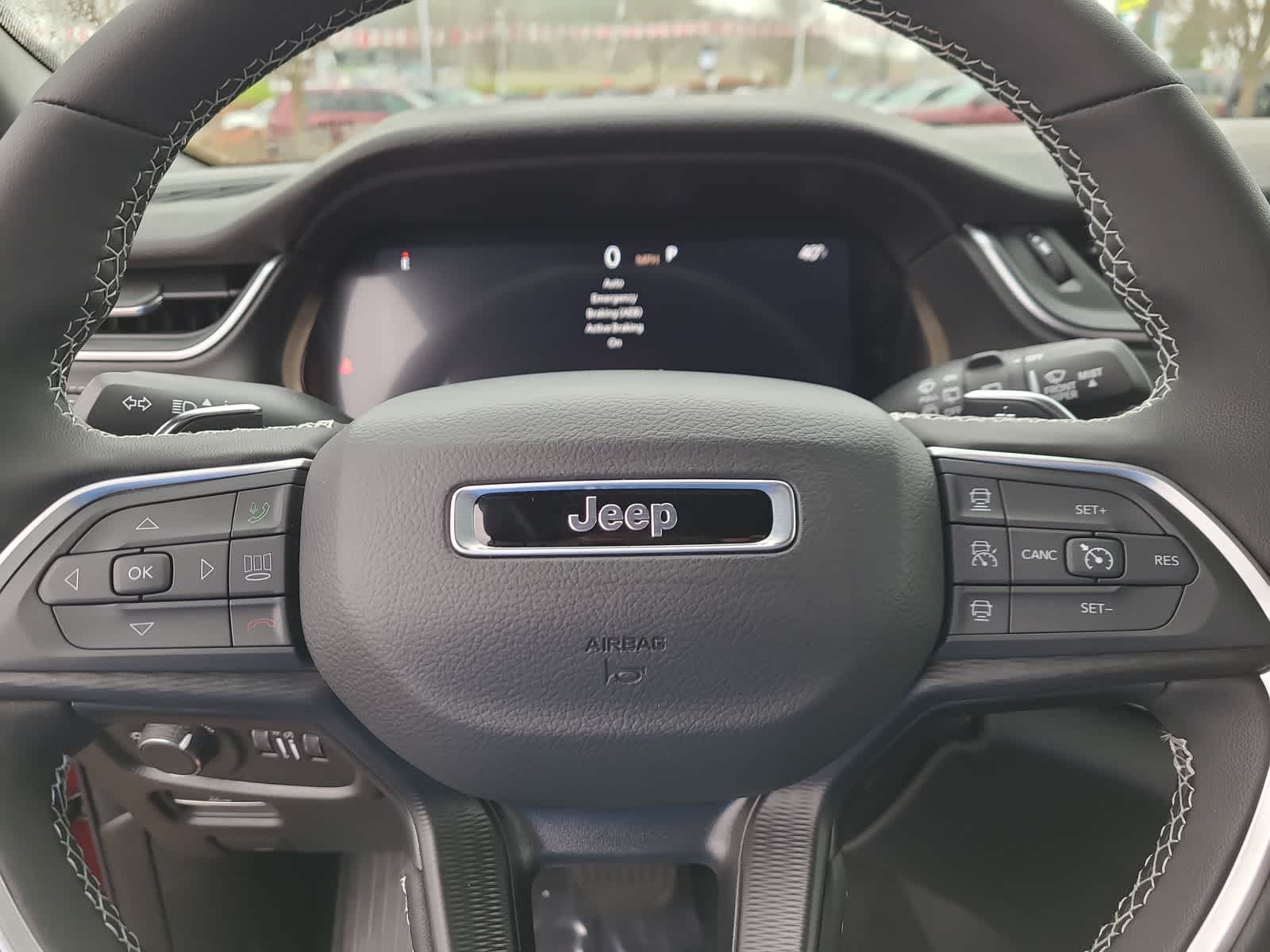 Thumbnail: 2025 Jeep Grand Cherokee - 23