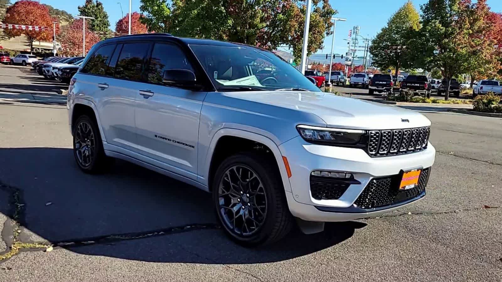 Thumbnail: 2025 Jeep Grand Cherokee - 2