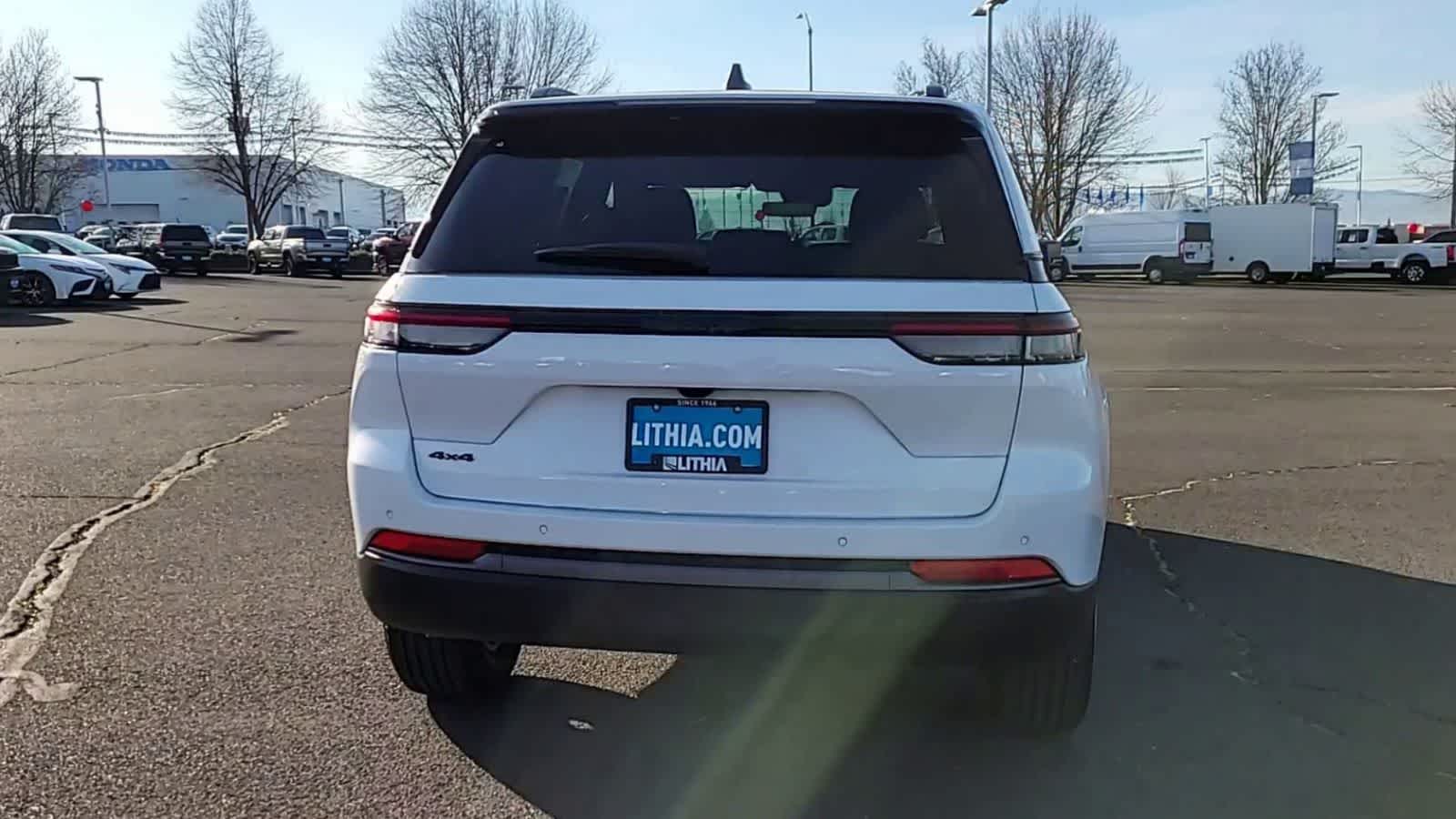 Thumbnail: 2026 Jeep Grand Cherokee - 7