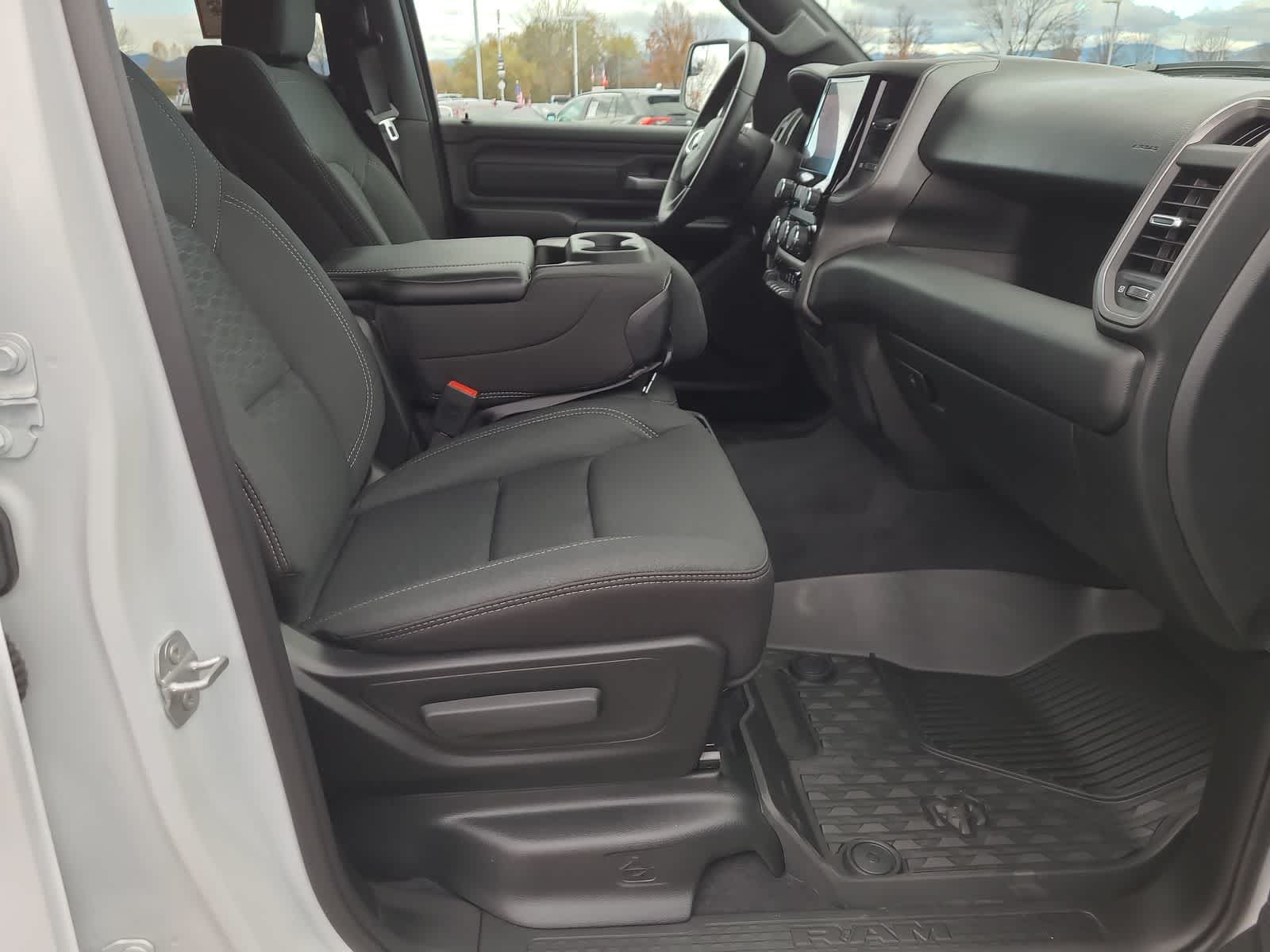 Thumbnail: 2026 RAM 1500 - 22