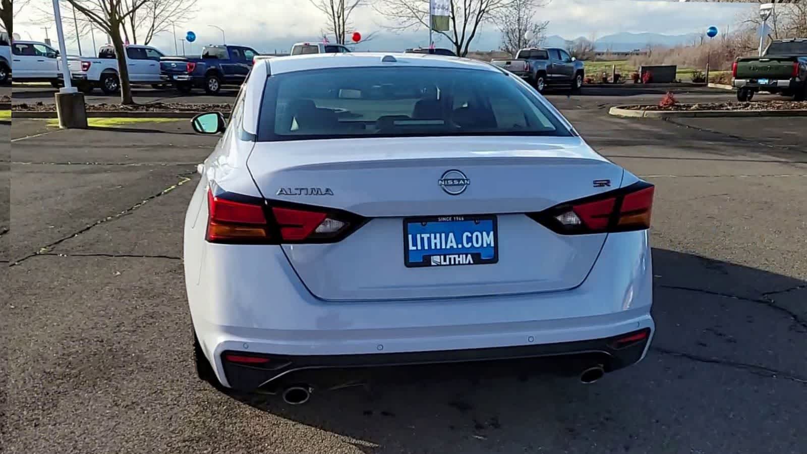 Thumbnail: 2023 Nissan Altima - 7