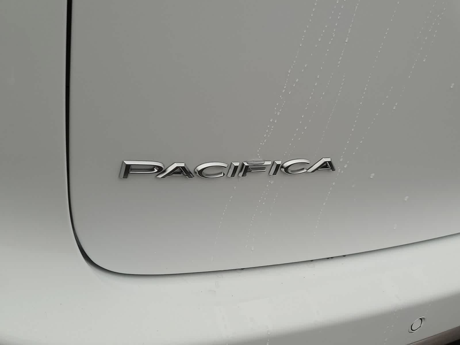 Thumbnail: 2026 Chrysler Pacifica - 15