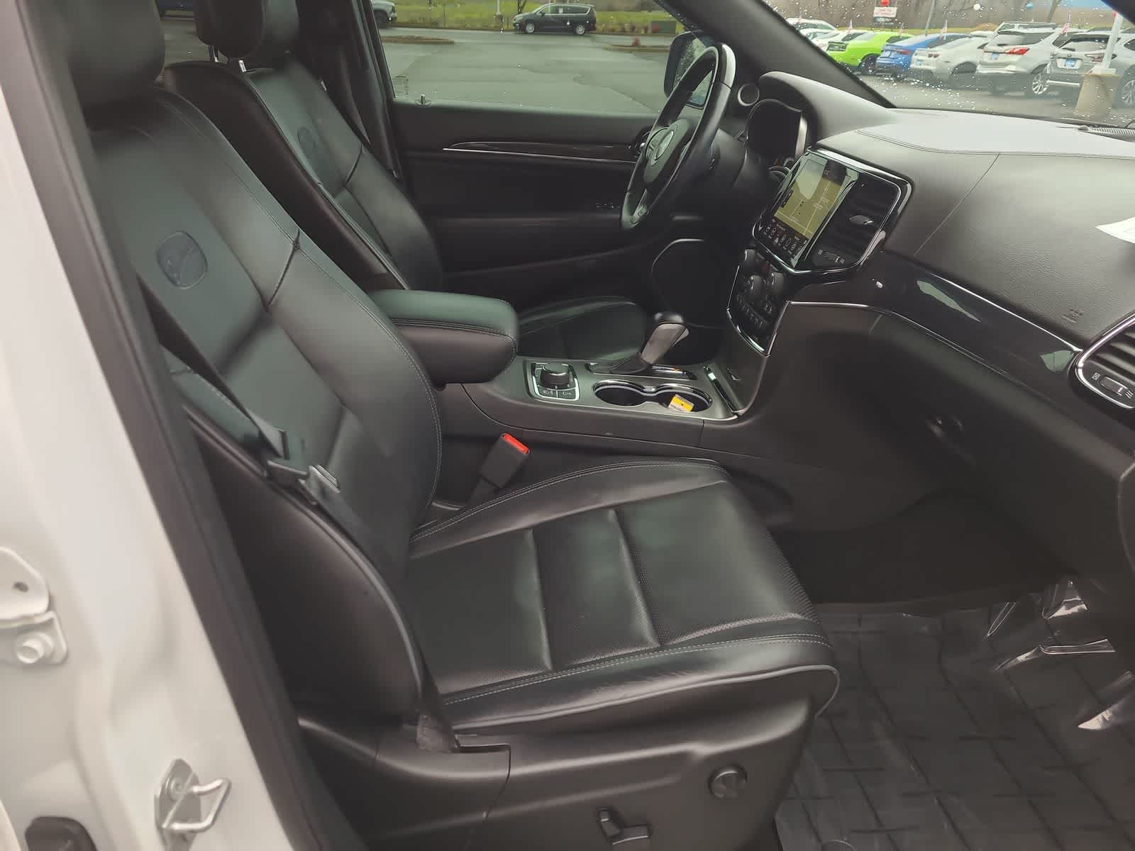 Thumbnail: 2020 Jeep Grand Cherokee - 22