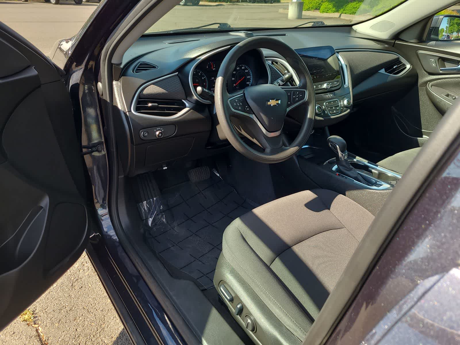 2023 Chevrolet Malibu LT 10