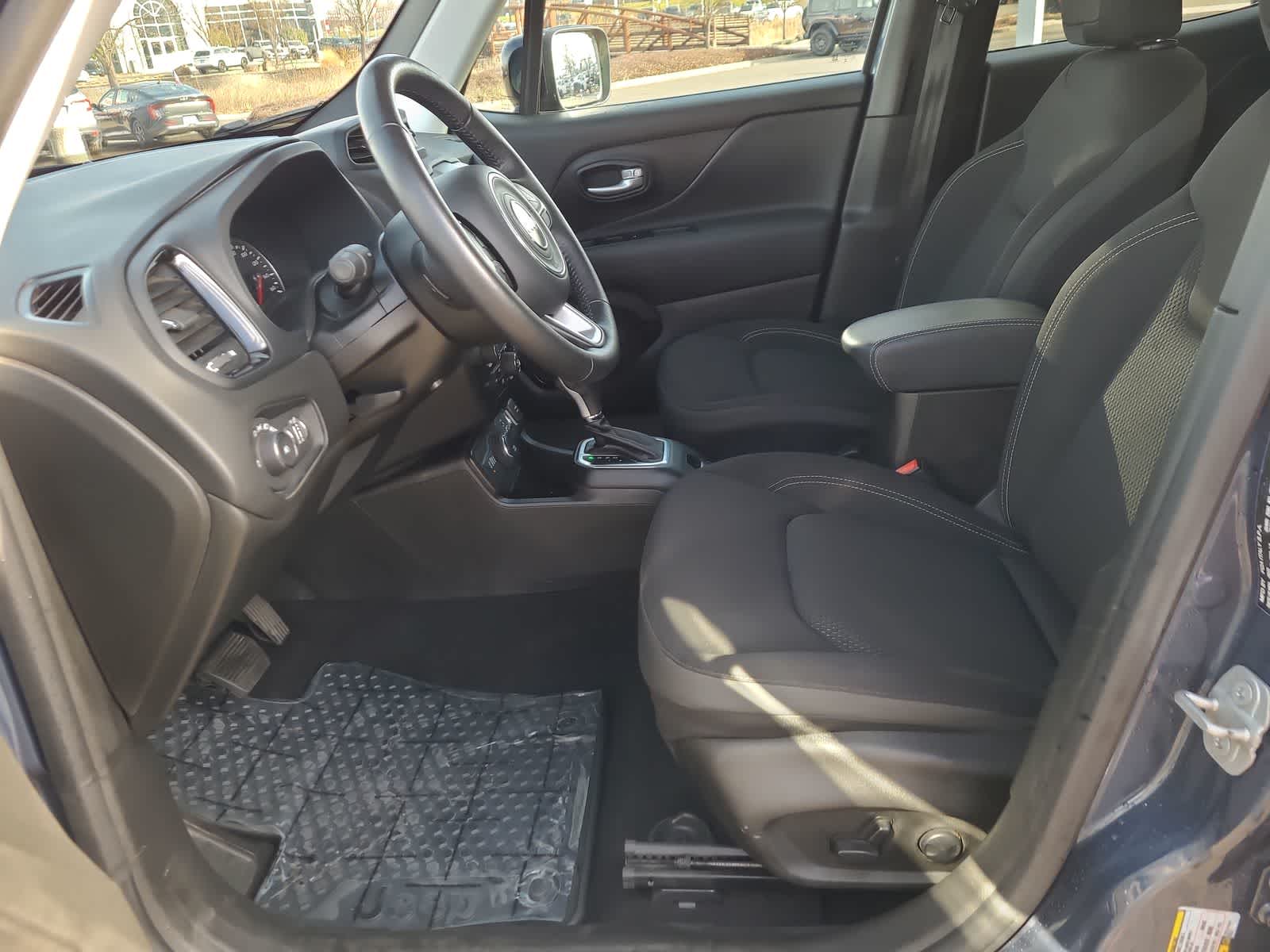 Thumbnail: 2023 Jeep Renegade - 19