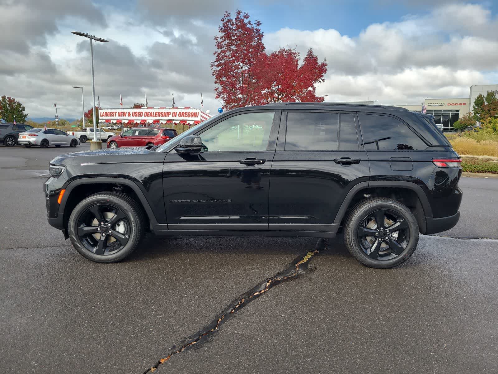 Thumbnail: 2025 Jeep Grand Cherokee - 11