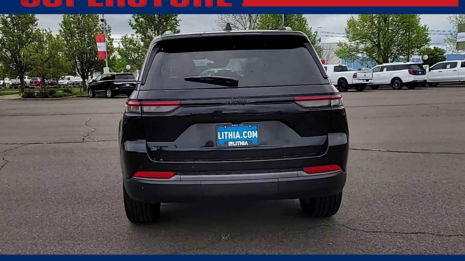 Thumbnail: 2026 Jeep Grand Cherokee - 7